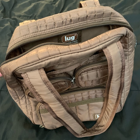 Lug shoulder bag - Picture 2 of 3